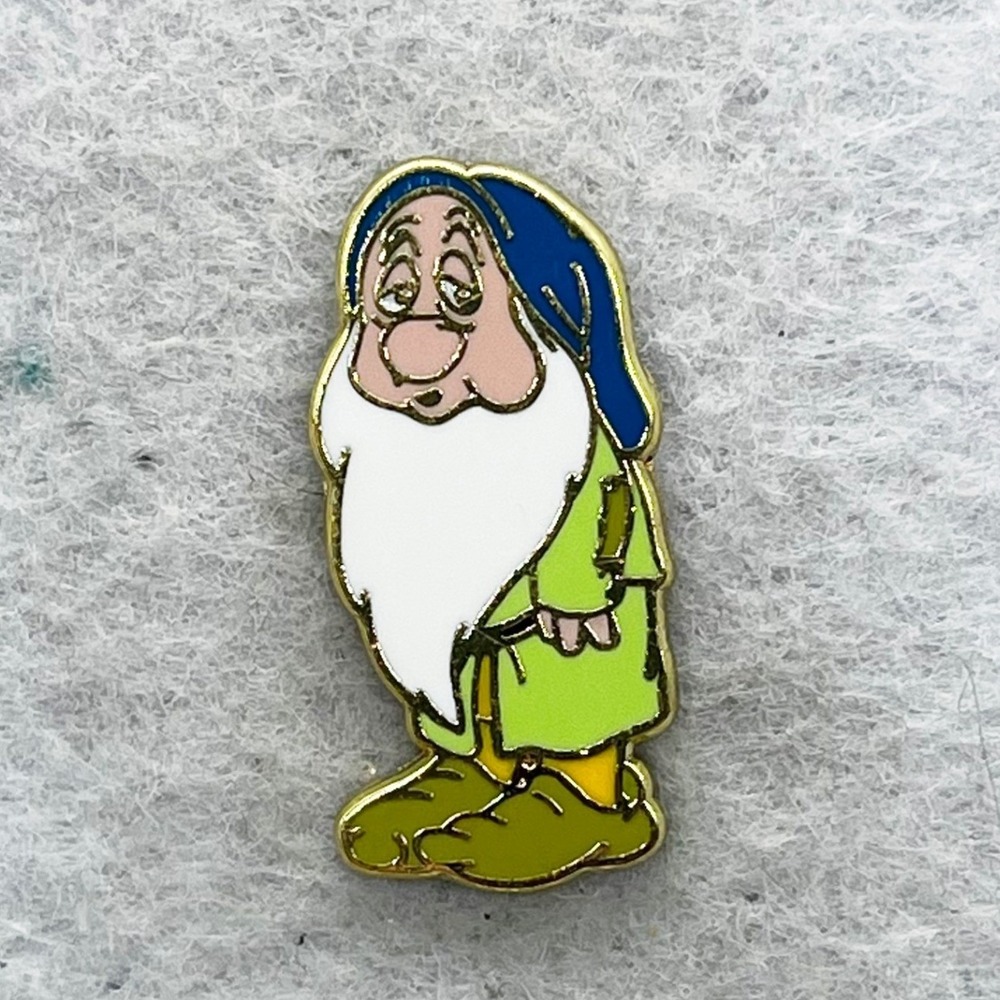 Vintage Disney Snow White and the Seven Dwarfs 50th Anniversary Sleepy Pin